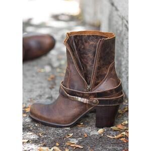 Corral Rosalie Distressed Brown Leather Heeled Ankle Boot Women's Size 7.5 boho